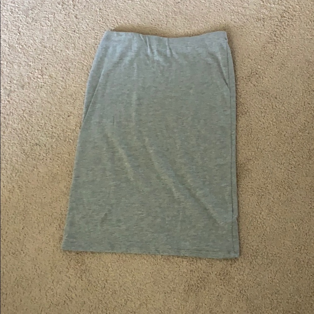 Light grey pencil skirt